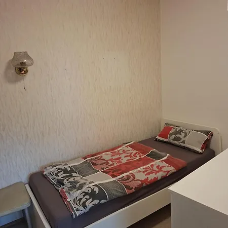 Prázdninový dům Gemuetliches Haus In Ruhiger Lage, Zentral Gelegen Philippsburg